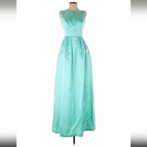 Alfred Sung Formal Dress